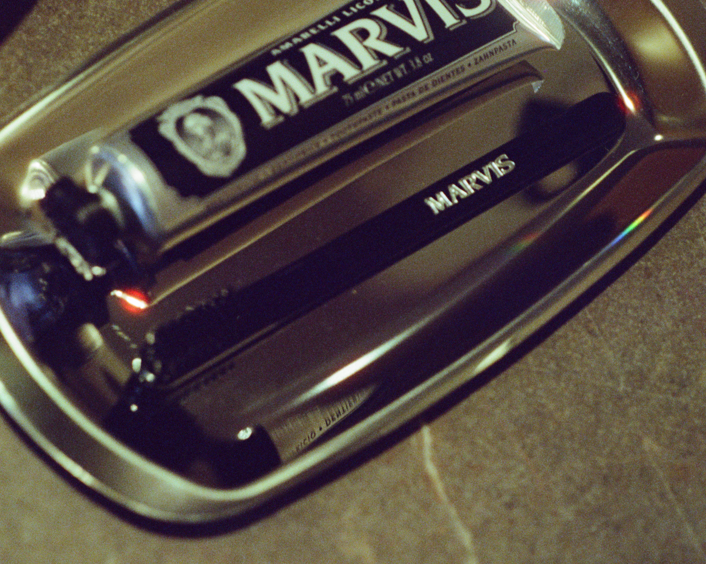 Pasta de dientes MARVIS — Regaliz Amarelli 